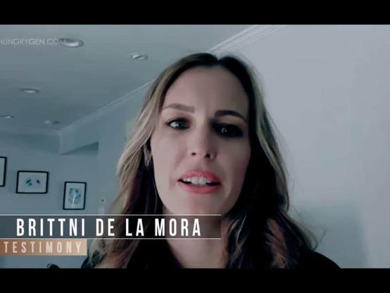 Ex-atriz pornô compartilha seu testemunho de transformação, contando como deixou a indústria adulta e encontrou o verdadeiro amor em Deus. Foto: Reprodução/YouTube/HungryGeneration.
