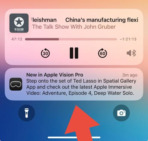 Apple Vision Pro iPhone app notification