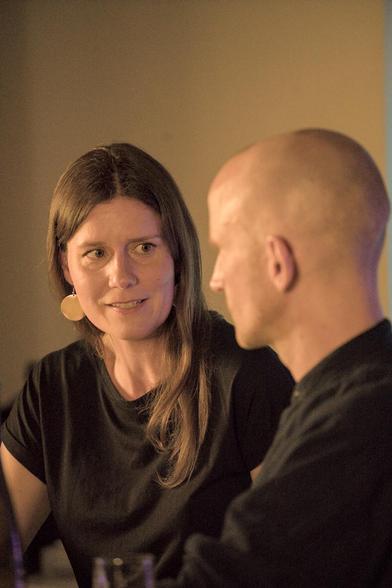 Maria-Christina Piwowarski and Ludwig Lohmann live while producing the #literaturepodcast #BlauSchwarzBerlin