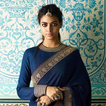 From traditional wear to contemporary styles, explore the classification of garments with this comprehensive read. Perfect for anyone in fashion design or simply curious about how clothing is categorised across different cultures and styles.