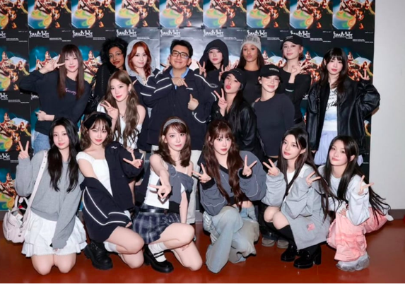 photos of hybe girl group and bang si hyuk