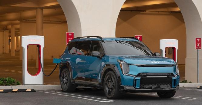 Kia EV Owners Can Now Easily Charge at Tesla Superchargers.