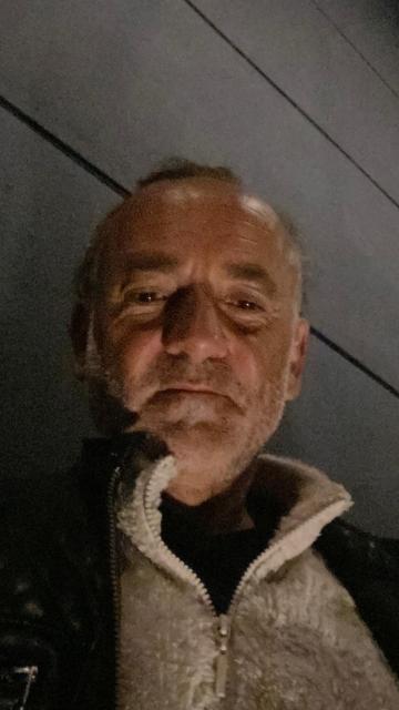 ÉRIC BESSON ARTISTE LEADER 
https://www.singulart.com/my-singulart/dashboard/visibility

https://besson.dictionnairedesartistescotes.com

https://instagram.com/eric_besson_art?igshid=

#art #artist #collectors #passion #artleadership #topworldart #artmaster #famousartist #master #grandesignature #France #Bordeaux #celebrities #international #leadership #Leader #famous #painter #artisteconnu #masterpiece #masterpieces #artcontemporain #contemporaryart 
