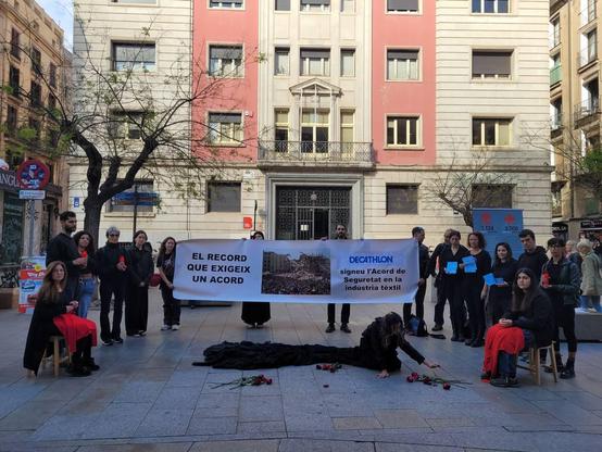 acció a portal de l'àngel