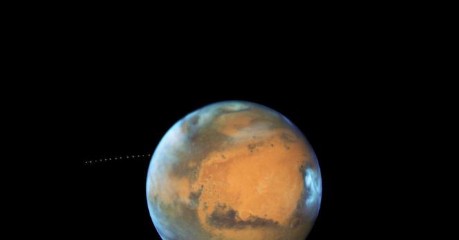 Perseverance Rover Finds Strange Rounded Rock Formation on Mars