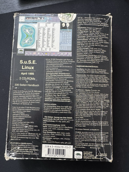 Foto of old SuSE Linux box of 1995
