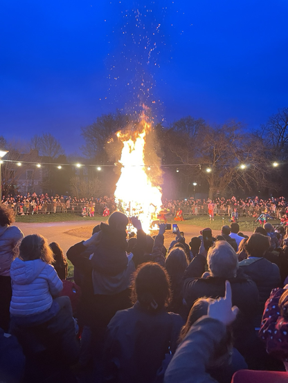 Le bonhomme d’hiver en feu 