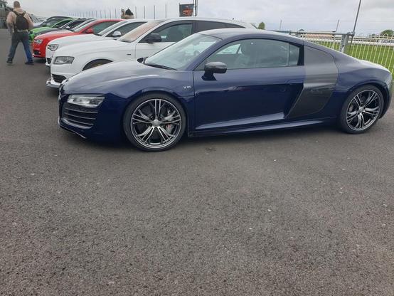 An Audi v10 R8