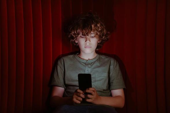 Meta AI Chatbots Allow Explicit Chats, Raising Safety Alarms