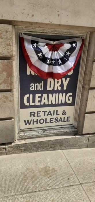A 1960s American dry-cleaning sign