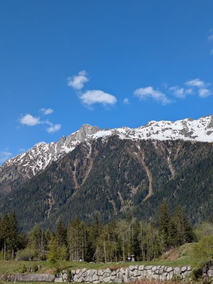 Le Brévent vu depuis l'Arveyron.