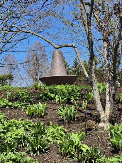 Untitled     
#MartinPuryear, American (b. 1941)     
Stainless steel, 1998     
Carnelian granite, 1998     
#LakesideGardens     
A gift from #ErnestPWaud, III
