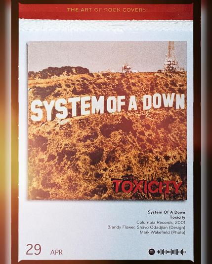 Abreißtageskalender von seltmann mit dem Kalenderblatt des Vinyl-Covers der LP "Toxicity" (2001) von System of a Dawn