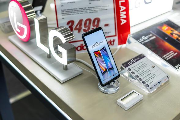 LG Phone Owners: Get Final Updates Before Servers Close June 30.