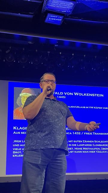 Fabian sprach über Tourismus im Mittelalter.