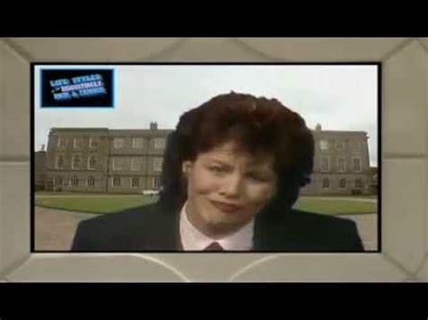 Ruby Wax appearing on Red Dwarf as the host of "Lifestyles of the Disgustingly Rich and Famous"