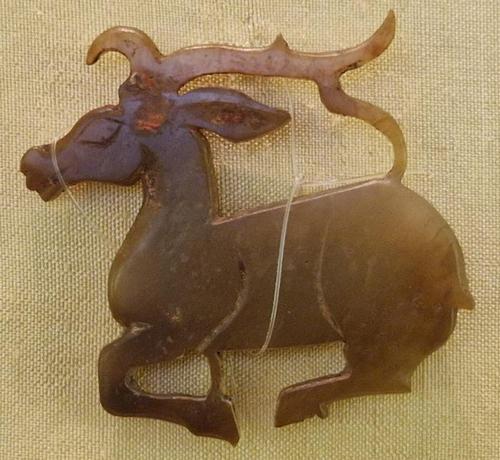 Applique in de vorm van een hert (Zhou-dynastie)