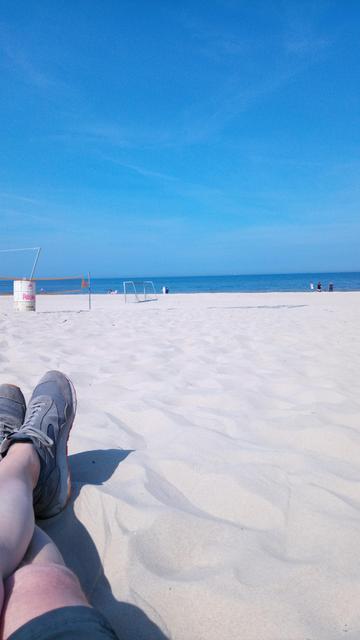 Schon wieder Radfahrer eine am Strand.
