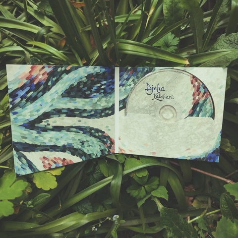Intérieur de la pochette du disque “Djeha”