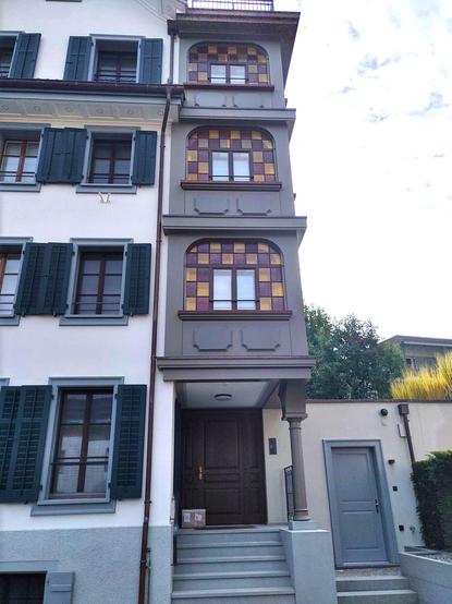 Haus in Zug, Schweiz #fensterfreitag
House in Zug, Switzerland #windowfriday