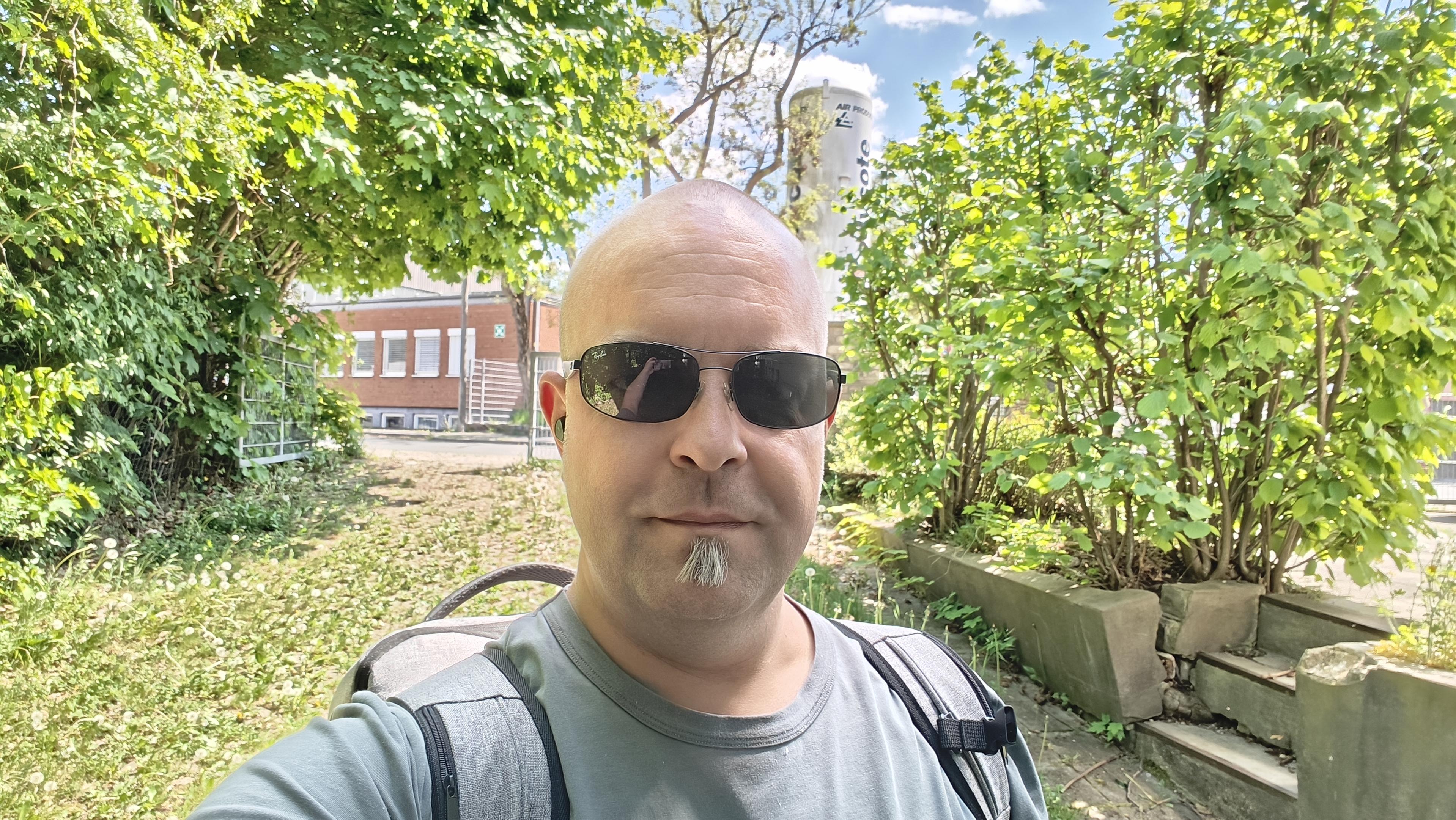 Hier kommt das obligatorische Reiseantritts-Foto für @webrocker, wobei ich mich diesmal ganz besonders freue, ihn in ...