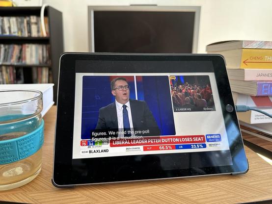chyron: “LIBERAL LEADER PETER DUTTON LOSES SEAT”, under a sad-looking Tory