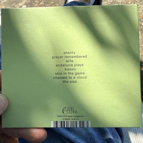 slowdive | everything is alive rear cover with track listing 
