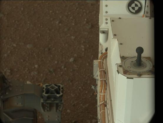Rover: Curiosity

Earth date: 2012-08-26

Sol: 20
