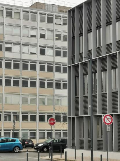Façades superposées d'immeubles des années 70 au second plan et 2020 au premier plan