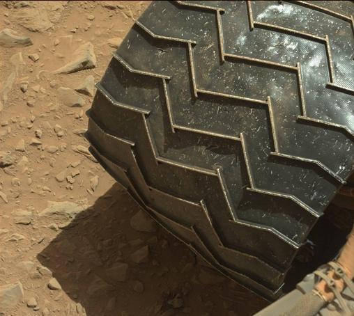 Rover: Curiosity

Earth date: 2013-12-22

Sol: 490