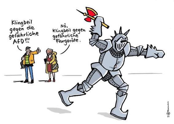 Zwei Passanten links im Hintergrund, vorne rechts groß ein vorbeirennender Ritter in Rüstung, der ein rot-goldenes Beil schwingt und sich offensichtlich im Angriff auf jemanden oder etwas befindet, das man im Bild nicht sehen kann. Der eine Passant zeigt mit dem Finger auf den Ritter und ruft: "Klingbeil gegen die gefährliche AfD!!!". Die Passantin neben ihm sieht im Handy nach und korrigiert: "Nö, Klingbeil gegen gefährliche Faxgeräte." Detail: Die Rüstung spannt am Bauch, man sieht ein klein wenig Haut.