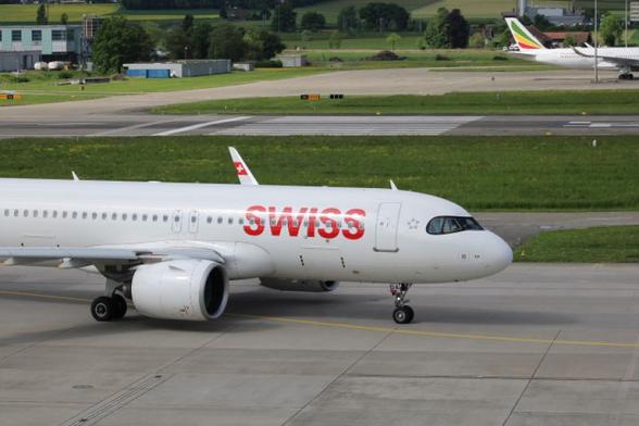 Swiss International Air Lines Airbus A320-271 N MSN 09246