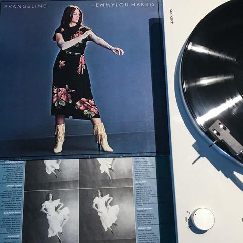 Emmylou Harris / Evangeline (1971)
