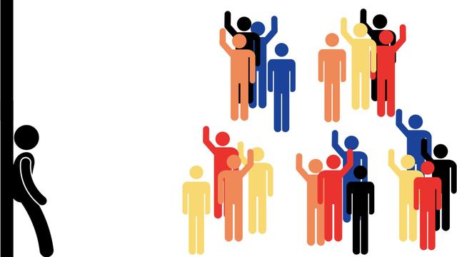 Illustration of a facilitator leaning against a wall while attendees answer questions amongst themselves.
