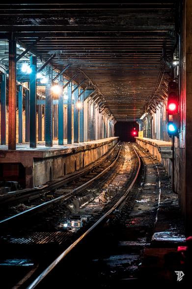 tunnel vision in a underground old metro station