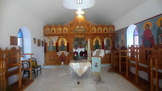 Το ξωκλήσι του Αγίου Νικολάου εσωτερικά μετά τον πρόσφατο καθαρισμό της οροφής και της τοιχοποιίας.
#agiosthomas #tanagra #SaintNikolaos #chapel #viotia #DimosTanagras