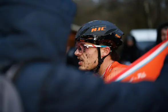 Le Cyclo-Cross International de Pétange qui s’est tenu à Petange, Luxembourg le premier janvier 2025. https://www.patrick-schanen.org/Cyclo-Cross-International-Petange-1be7b929329a80a7ba64ca9a99ccd6a9?pvs=74
