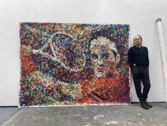 Pour les dix ans l'Open Gonet de Genève, j’ai pensé mêler mon travail de traces (abstrait) fait de traces de balles de tennis et celui de portrait que j’élabore également. Roger Federer, qui a inspiré tant de générations, et particulièrement en Suisse s’est arrêté en 2022. Il reste le représentant iconique que je voulais proposer d’exposer à l'Open Gonet de Genève.

#RogerFederer #OpenGonet #ArtEtTennis #Hommage #RF #TennisArt #PeintureContemporaine