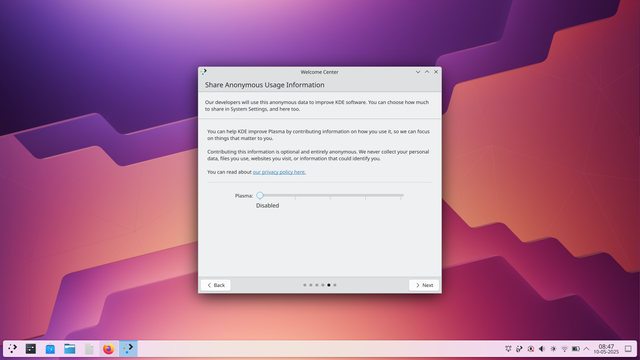 Popup after installing KDE Neon, that asks whether you want to share anonymous usage information. It has a slider, labeled "plasma", that is by default set to "Disabled".