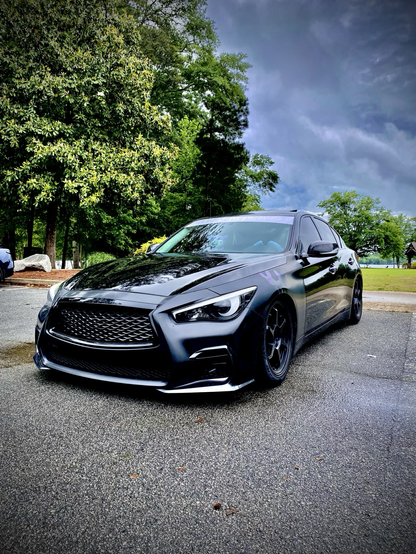 Car chilling in the lot 