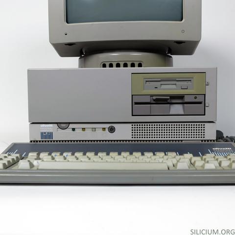 un ordinateur 286 italien de 1986