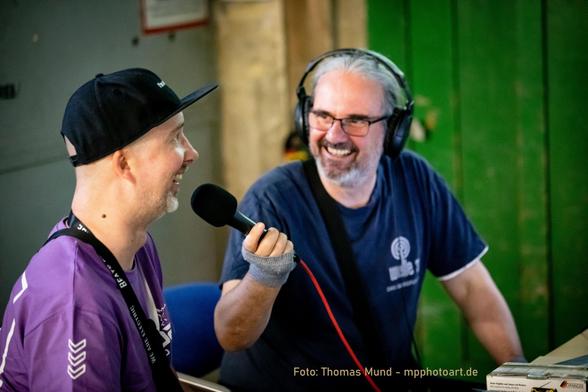 Dave Demon hat sichtlich Spaß bei welle370