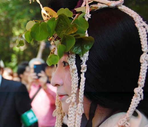 The Aoi Matsuri's Saio-dai (once a princess of imperial blood that served as priestess to the Kamo shrines).

Photo thanks🙇‍♂️-https://wakasa15thfd.wordpress.com/2019/05/06/