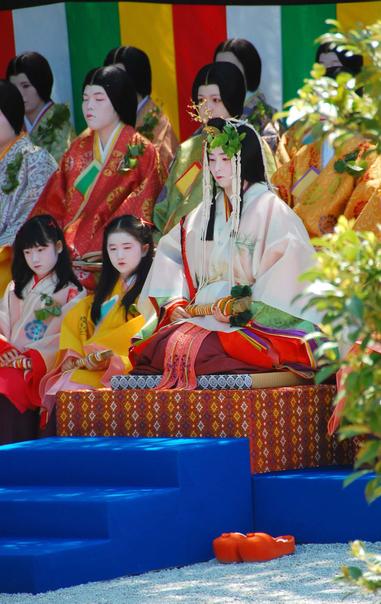 The Aoi Matsuri's Saio-dai (once a princess of imperial blood that served as priestess to the Kamo shrines).

Photo thanks🙇‍♂️-https://wakasa15thfd.wordpress.com/2019/05/06/