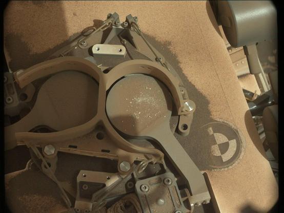 Rover: Curiosity

Earth date: 2020-09-03

Sol: 2872