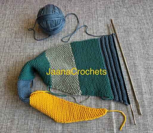 Knitted scarf