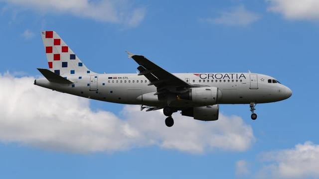 Croatia Airlines Airbus A319-112 MSN 1603 Zurich, Switzerland
