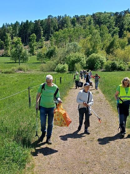 15 Helfer begaben sich auf die Wanderung durch die Biosphäre Bliesgau