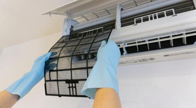 Bien nettoyer sa climatisation Daikin : https://www.climshop.com/content/22-comment-entretenir-nettoyer-daikin