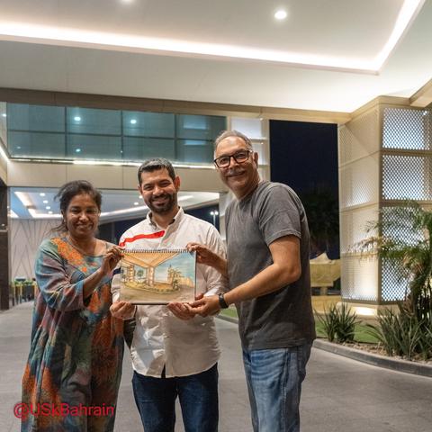 ✨ What a fantastic day at the USk Bahrain Meetup! 🎨 On May 16th, 2025, we gathered at Oasis Mall to capture the beauty of The Al Fateh Grand Mosque through our sketches. 🕌💖 The energy was incredible, and it was wonderful to see everyone’s creativity shine!

Thank you to all who joined us for this inspiring day of art and community. Until next time! 🖌️✍️

@haslo8080vesan @anniehk_art

#uskbahrain
#urbansketchers #artcommunity #sketchingtogether #alfatehgrandmosque #manama #bahrain🇧🇭 #osaismall #sketchwalker #skitchw @giorgio_barista_bh